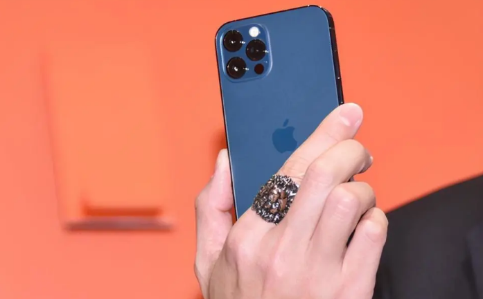 宁强苹果手机维修分享iPhone12系列重启方法教程 